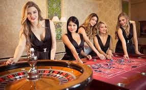 Tata letak meja Caribbean Stud Poker di betbery dengan dealer langsung